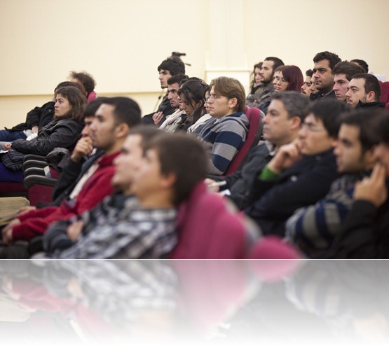 Oturumlarda katılımcılara önemli bilgi ve deneyimler aktarıldı
